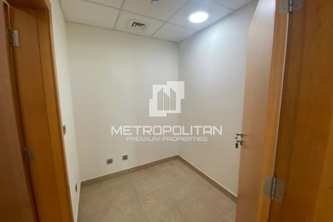 Appartement de 2 chambres à Shoreline Apartments, UAE No. 129493 8