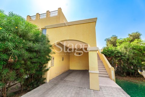 Apartment de 2 dormitorios en Dubai Land, UAE No. 124871