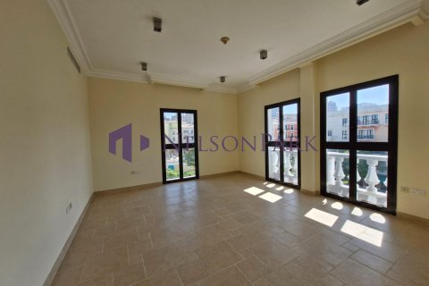 5 غرفة نوم  منزل ذو طابقين في الدوحة, Qatar رقم 57267 9