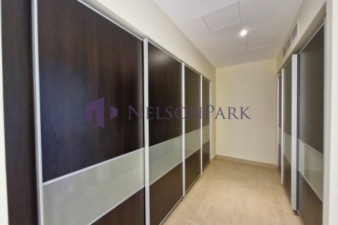 5 غرفة نوم  منزل ذو طابقين في الدوحة, Qatar رقم 57267 12