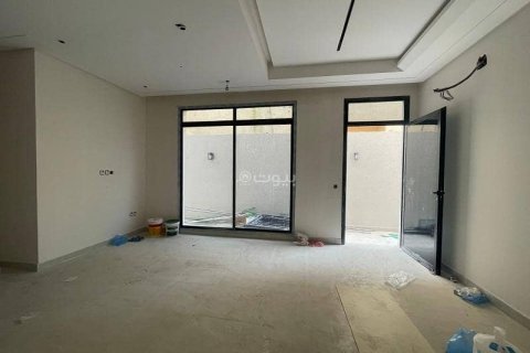 4 bedrooms Apartment in Riyadh, Saudi Arabia No. 62545 6