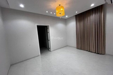 Villa de 5 dormitorios en Riyadh, Saudi Arabia No. 99500 13