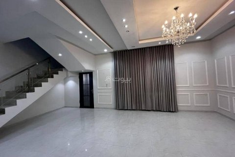 Villa de 5 dormitorios en Riyadh, Saudi Arabia No. 99500 11
