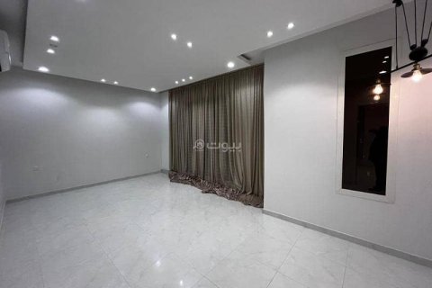 Villa de 5 dormitorios en Riyadh, Saudi Arabia No. 99500 14