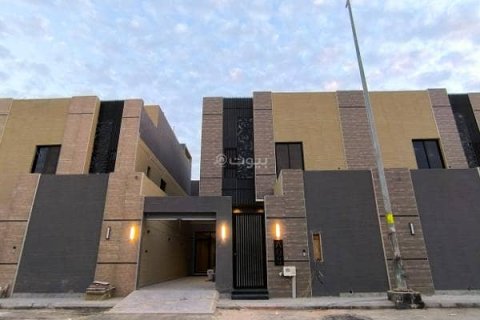 5 bedrooms Villa in Riyadh, Saudi Arabia No. 99501