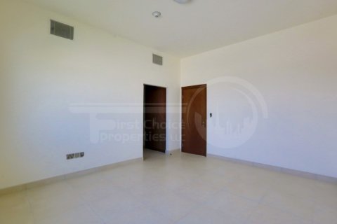 Villa de 4 dormitorios en  Yas Island, UAE No. 12465 7