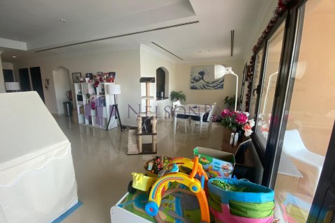 Apartment de 2 dormitorios en Doha, Qatar No. 60842 8
