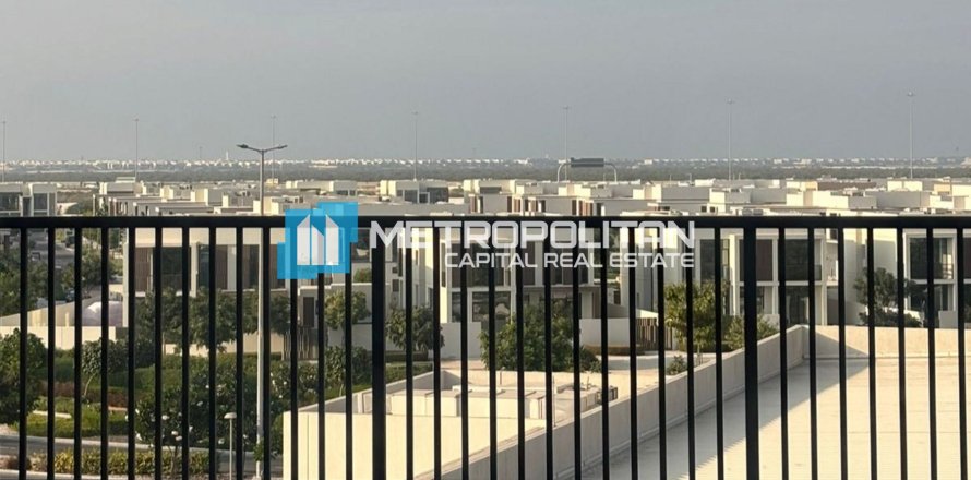 2 bedrooms Apartment in Abu Dhabi, UAE No. 119100