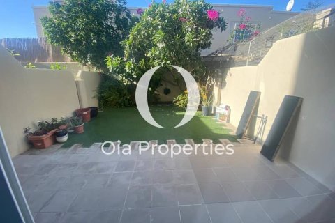 Townhouse de 2 chambres à Al Reef, UAE No. 114946