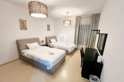 Apartment de 2 dormitorios en Shams, UAE No. 128437 8