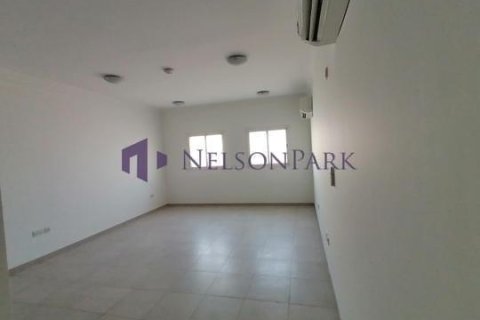 Villa de 4 dormitorios en Doha, Qatar No. 60899 5