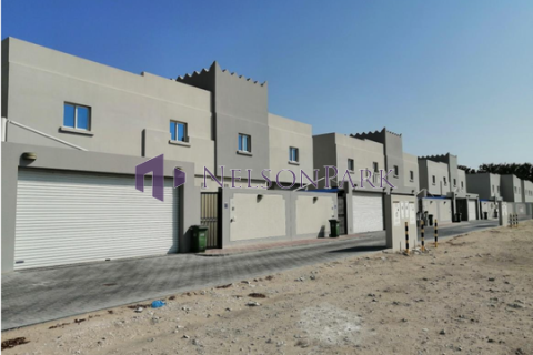 Villa de 4 dormitorios en Doha, Qatar No. 60899 11