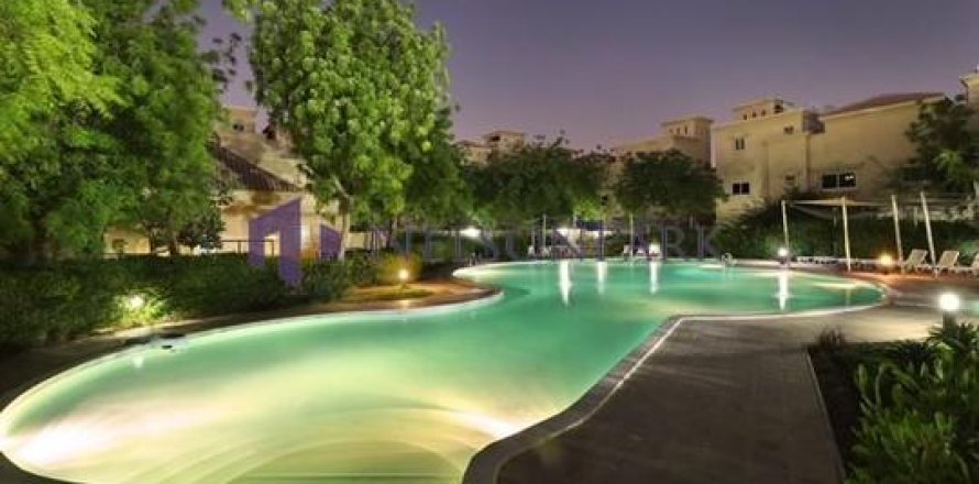 3 غرف نوم فيلا في الدوحة, Qatar رقم 60897