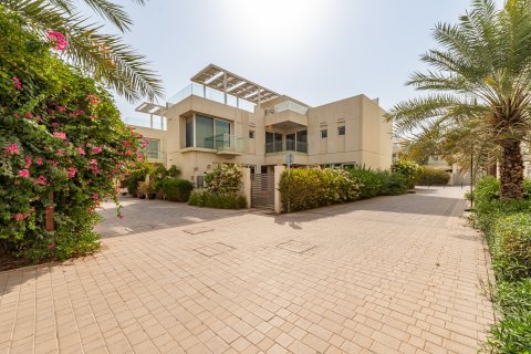 3 bedrooms Villa in The Sustainable City, UAE No. 202462