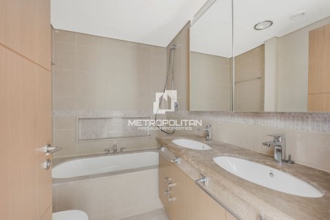 Appartement de 3 chambres à Burj Vista, UAE No. 128006 29