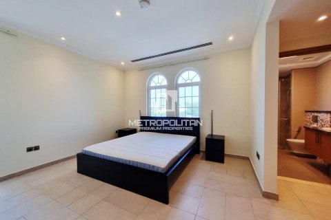 Villa de 5 chambres à Legacy, UAE No. 128005 25