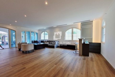 Villa de 5 chambres à Legacy, UAE No. 128005 9