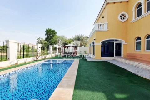 Villa de 5 chambres à Legacy, UAE No. 128005 3