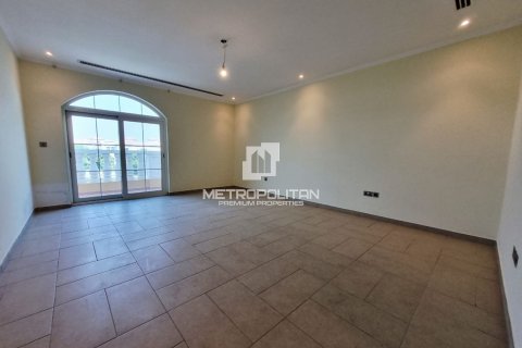 Villa de 5 chambres à Legacy, UAE No. 128005 20