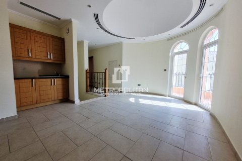 Villa de 5 chambres à Legacy, UAE No. 128005 18