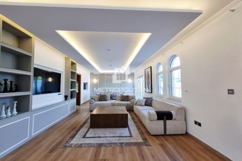 Villa de 5 chambres à Legacy, UAE No. 128005 8