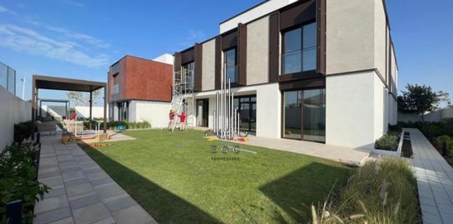 Villa de 5 dormitorios en  Saadiyat Island, UAE No. 42117