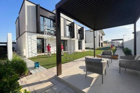 Villa de 5 dormitorios en  Saadiyat Island, UAE No. 42117 3