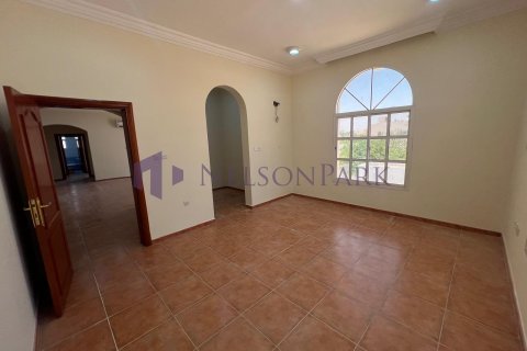 Villa de 7 dormitorios en Doha, Qatar No. 57978 22