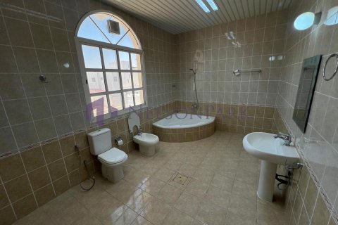 Villa de 7 dormitorios en Doha, Qatar No. 57978 20