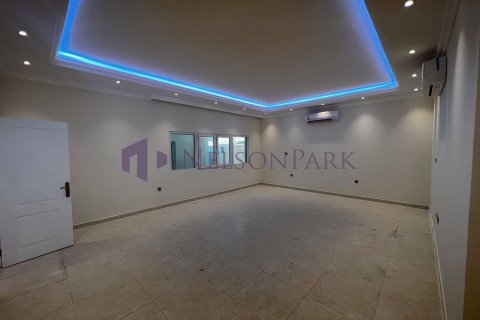 8 غرفة نوم  فيلا في الدوحة, Qatar رقم 57977 8