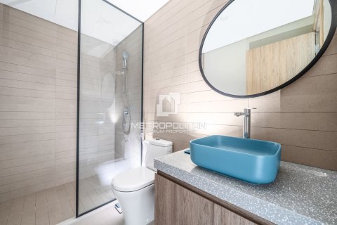 2 bedrooms Apartment in Business Bay, UAE No. 129437 14