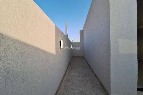 4 bedrooms Apartment in Riyadh, Saudi Arabia No. 67529 17