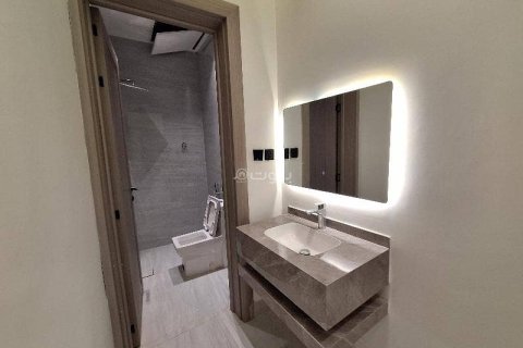 4 bedrooms Apartment in Riyadh, Saudi Arabia No. 67529 8