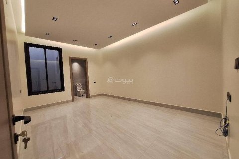 4 bedrooms Apartment in Riyadh, Saudi Arabia No. 67529 12