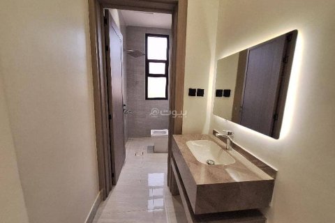 4 bedrooms Apartment in Riyadh, Saudi Arabia No. 67529 10