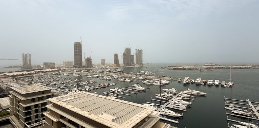 3 bedrooms Apartment in Mina Rashid, UAE No. 202383