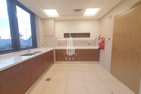 5 bedrooms Villa on the Yas Island, UAE No. 37725 23