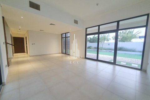 5 bedrooms Villa on the Yas Island, UAE No. 37725 3
