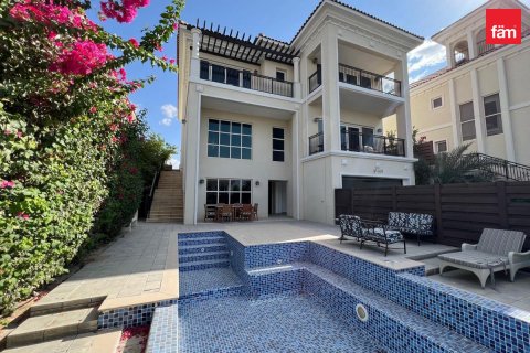 Villa de 4 chambres à Dubai, UAE No. 141916