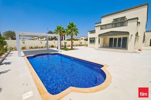 5 bedrooms Villa in Jumeirah Park, UAE No. 164443