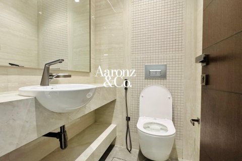 1 bedroom Apartment in Business Bay, UAE No. 188376 12