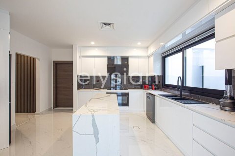 7 bedrooms Villa in Signature Villas, UAE No. 64734 8