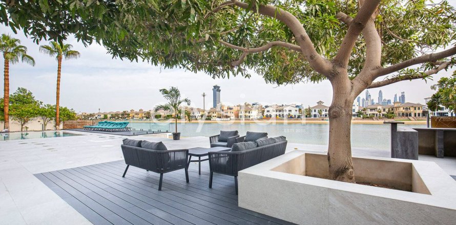 7 bedrooms Villa in Signature Villas, UAE No. 64734