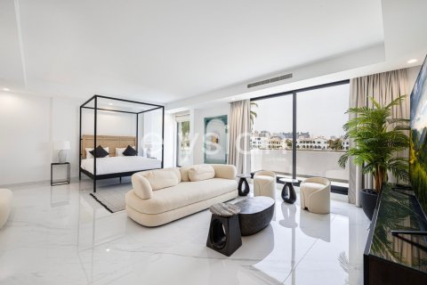 7 bedrooms Villa in Signature Villas, UAE No. 64734 9