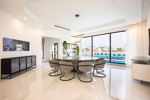 7 bedrooms Villa in Signature Villas, UAE No. 64734 13