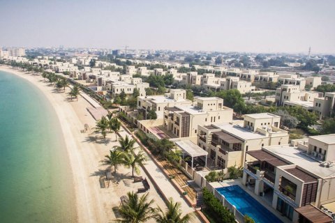 5 bedrooms Villa in Ras Al Khaimah, UAE No. 184002