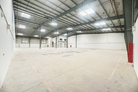 2415.5m² Warehouse in Jebel Ali, UAE No. 46621