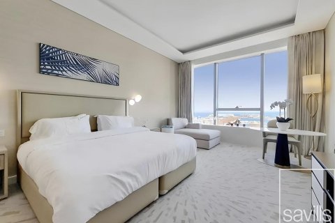 Studio Apartment in The Palm Tower, UAE No. 194677