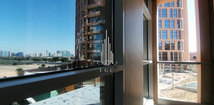 Appartement de 3 chambres à Al Khalidiya, UAE No. 49699