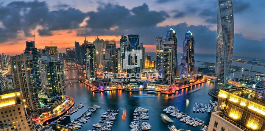 Apartment de 3 dormitorios en Dubai Marina, UAE No. 62211